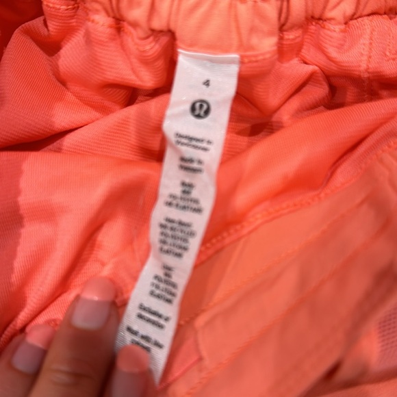 Lululemon Hotty Hot Shorts - Picture 3 of 3
